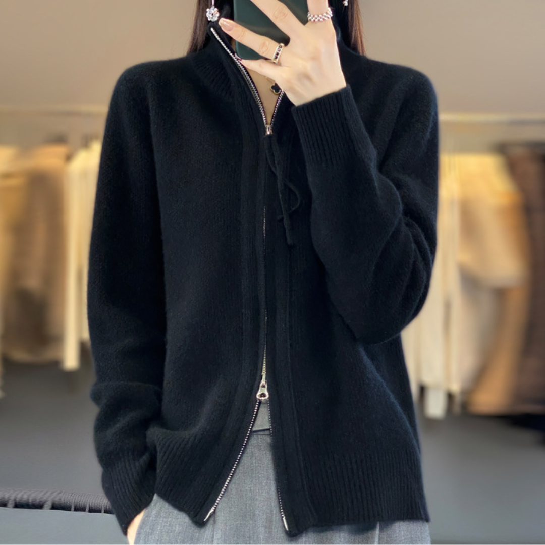 Sally – Minimalist Zip Sweater
