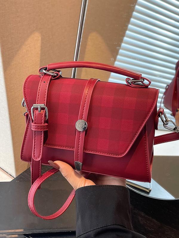 Cynthia – Trendy Contrast Stitching Small Square Shoulder Bag