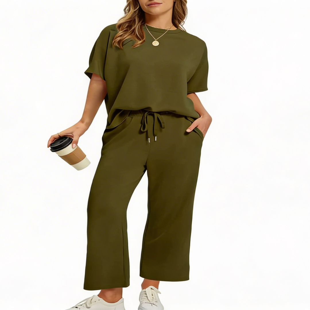 Julie – Women's Oversized Cropped Lounge Set