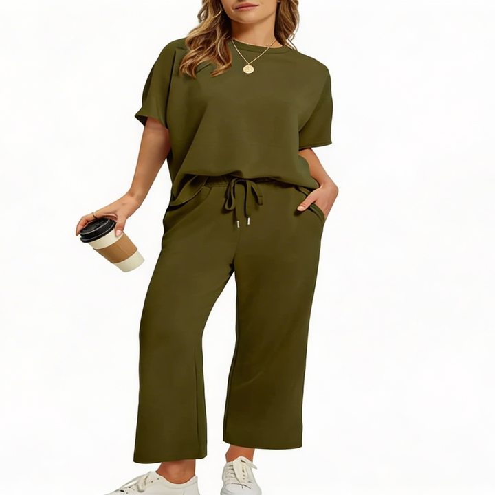 Julie – Women's Oversized Cropped Lounge Set