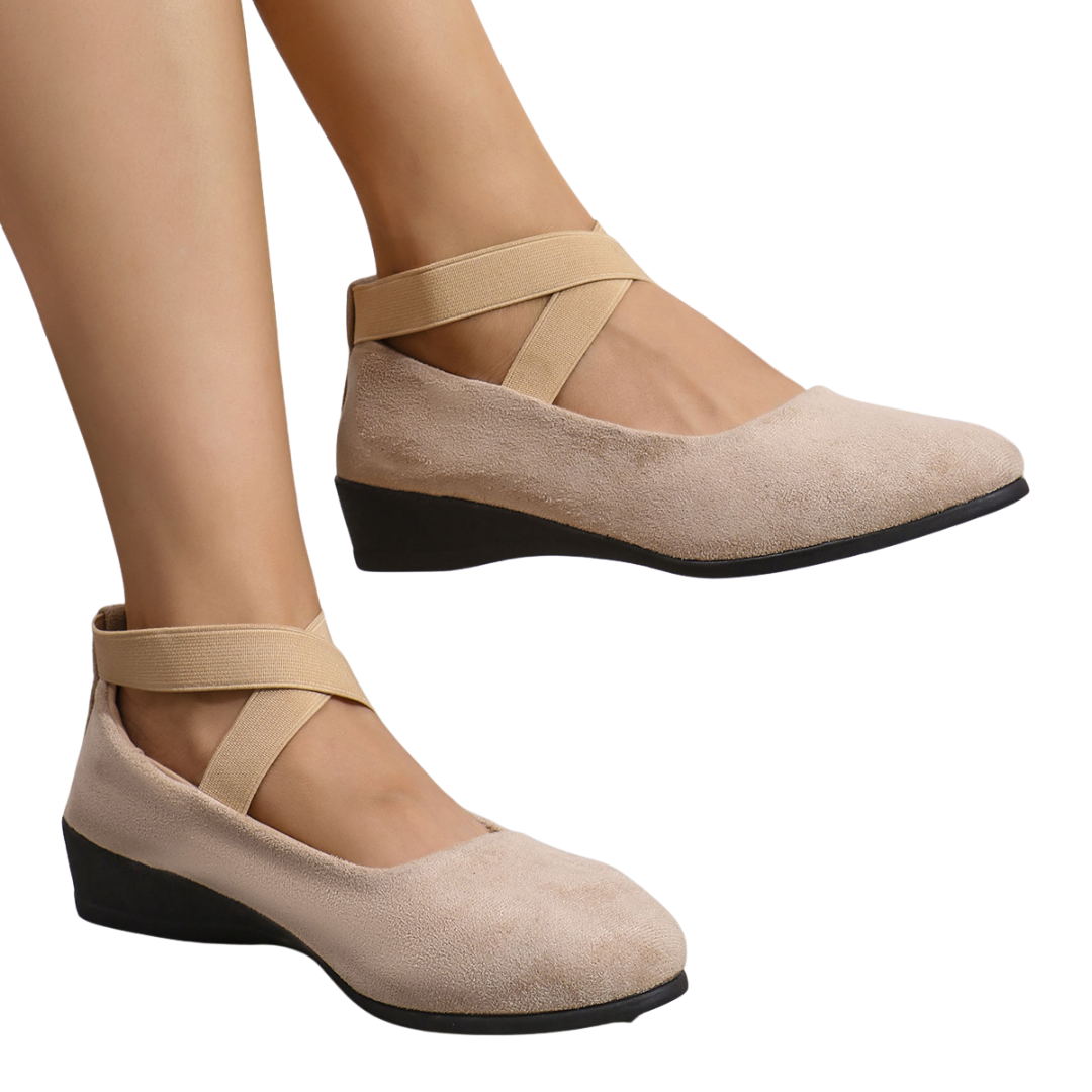 Vera – Breathable Wedge Slip-On Closed Shoes