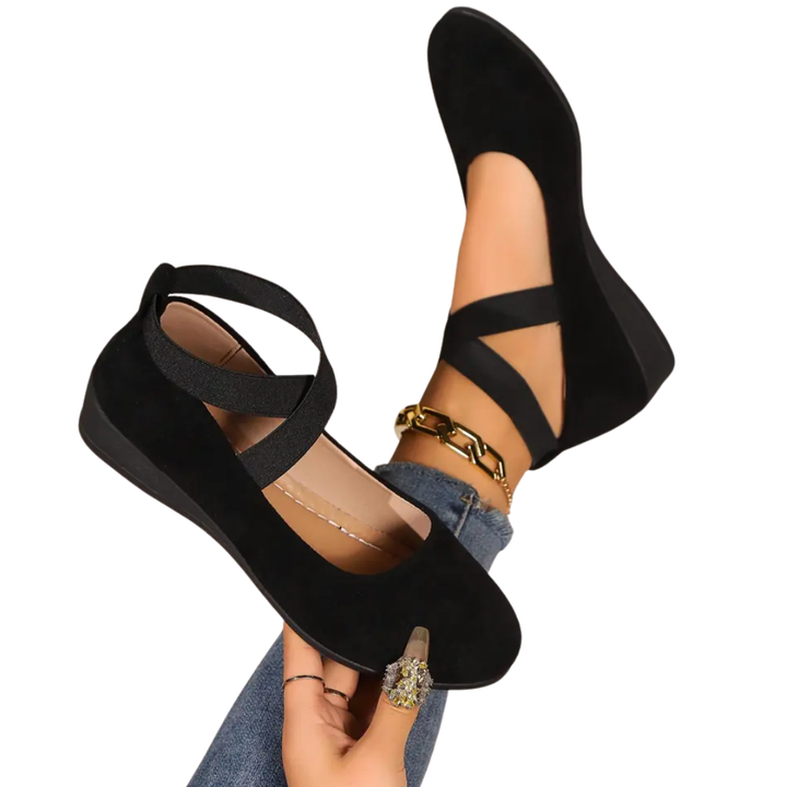 Vera – Breathable Wedge Slip-On Closed Shoes