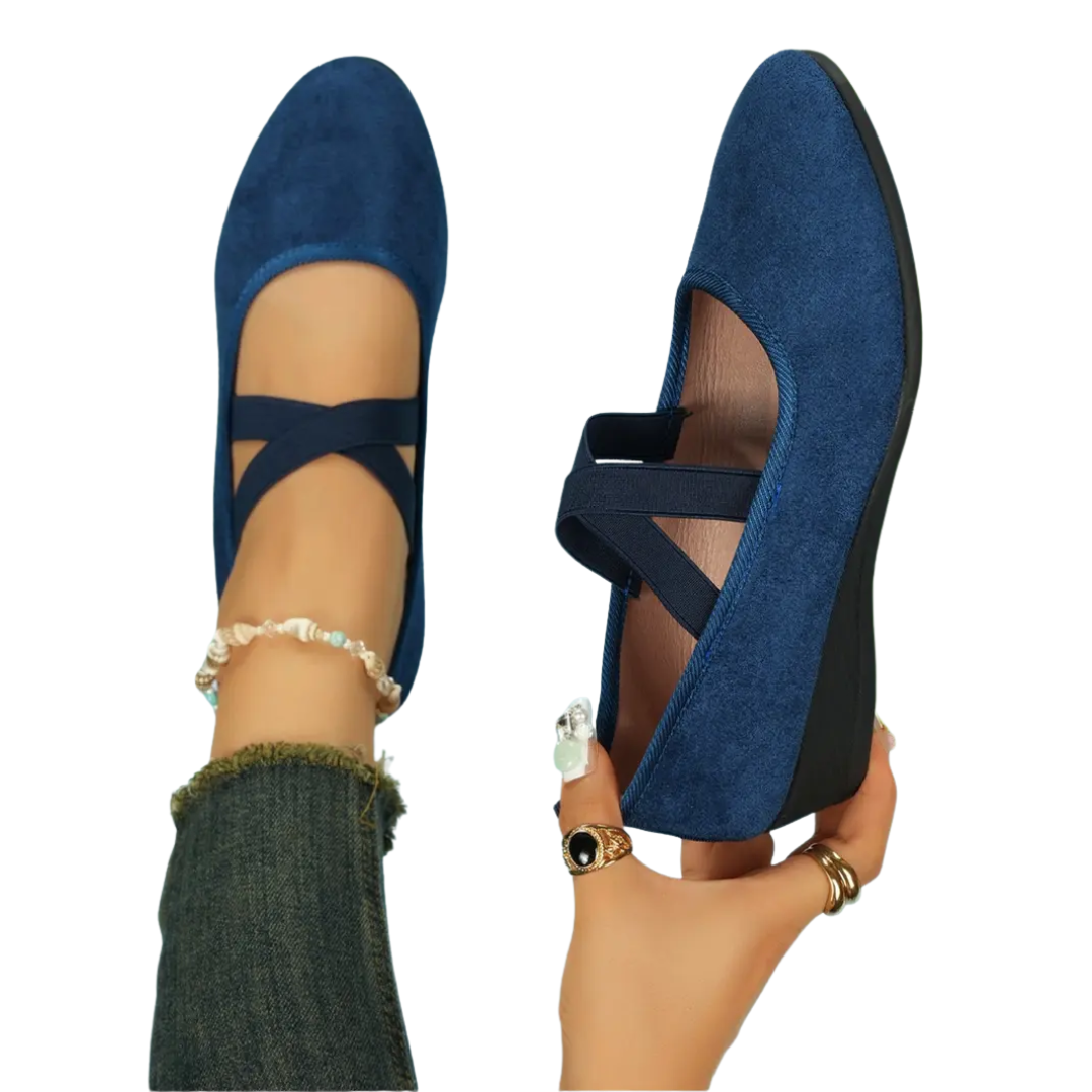 Vera – Breathable Wedge Slip-On Closed Shoes