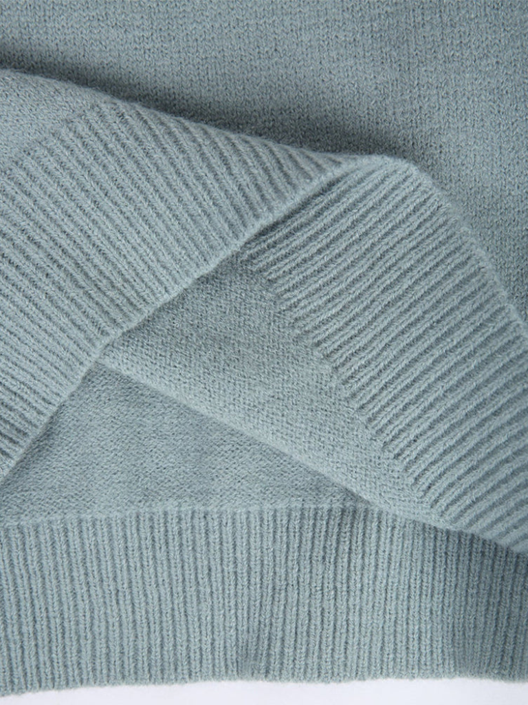 Tessa – Classic Knit Sweater