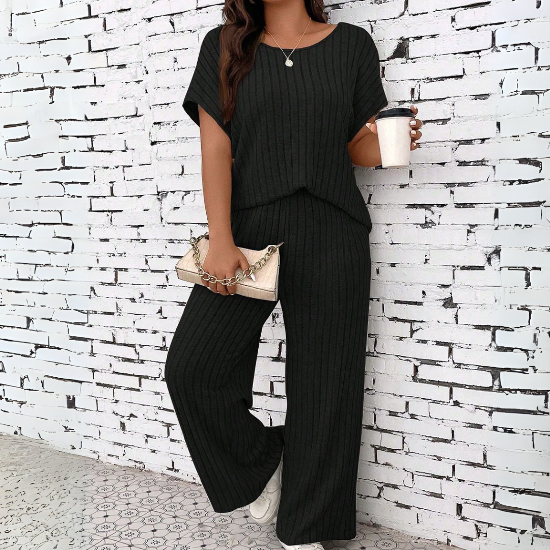 Sheena – Casual Plus Size Short Sleeve Top and Pants Set