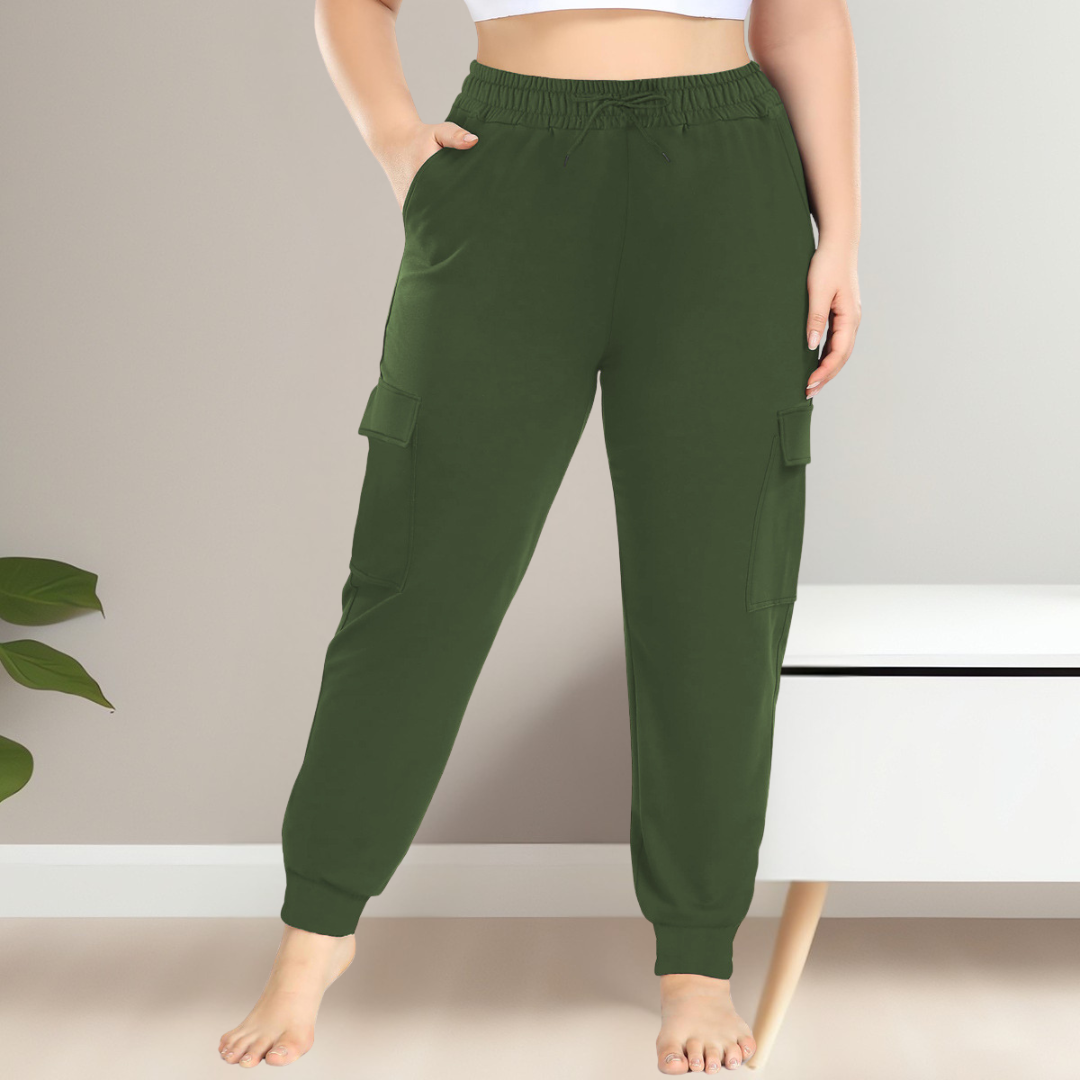 Josie – Casual Plus Size Cargo Trousers