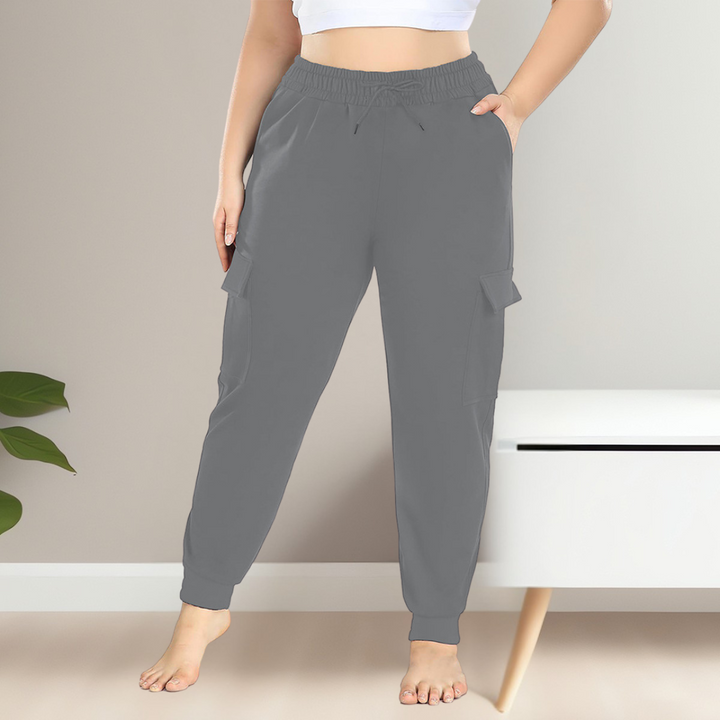 Josie – Casual Plus Size Cargo Trousers