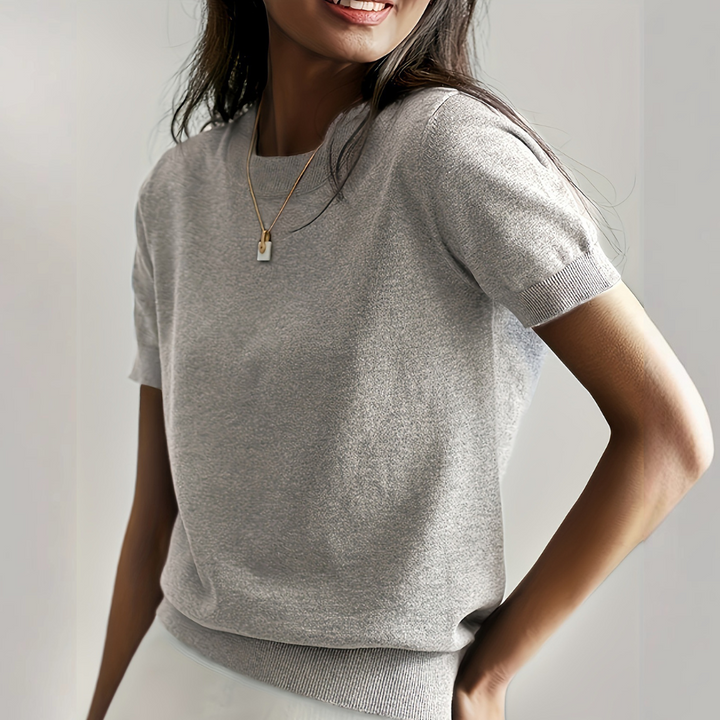Angela – Casual Short Sleeve Crew Neck Top