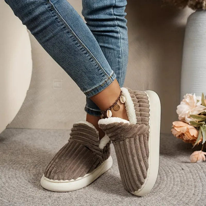 Stephanie – Plush Comfort Slippers