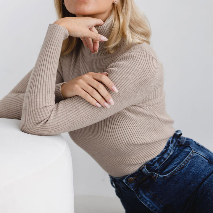 Josie – Casual Round Neck Long Sleeve Sweater
