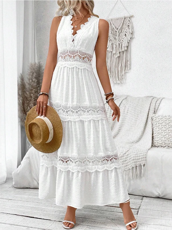 Angela – Lace V-Neck Dress