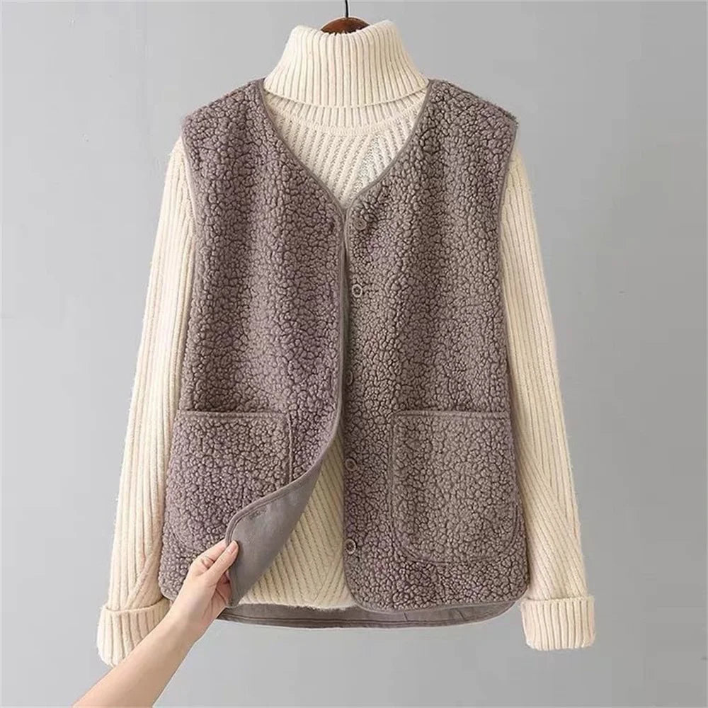 Faye – Luxe Fleece Vest