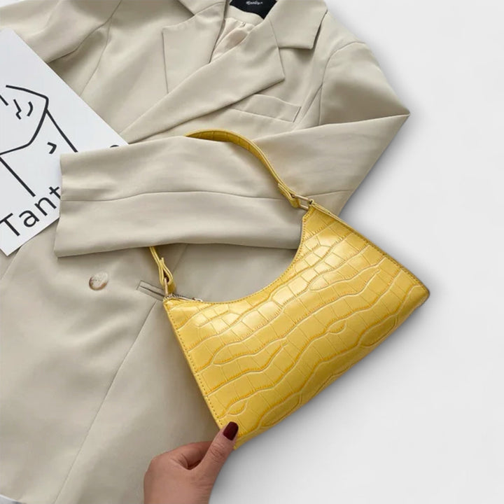 Gemma – Shiny Leather Bag