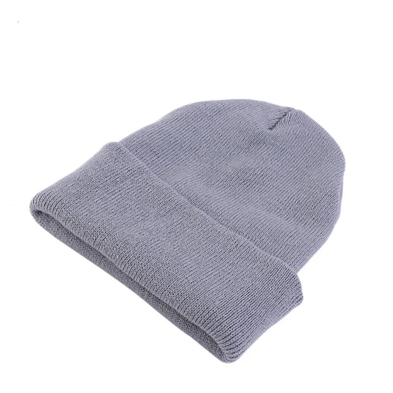 Lorette – Classic Cozy Knit Beanie