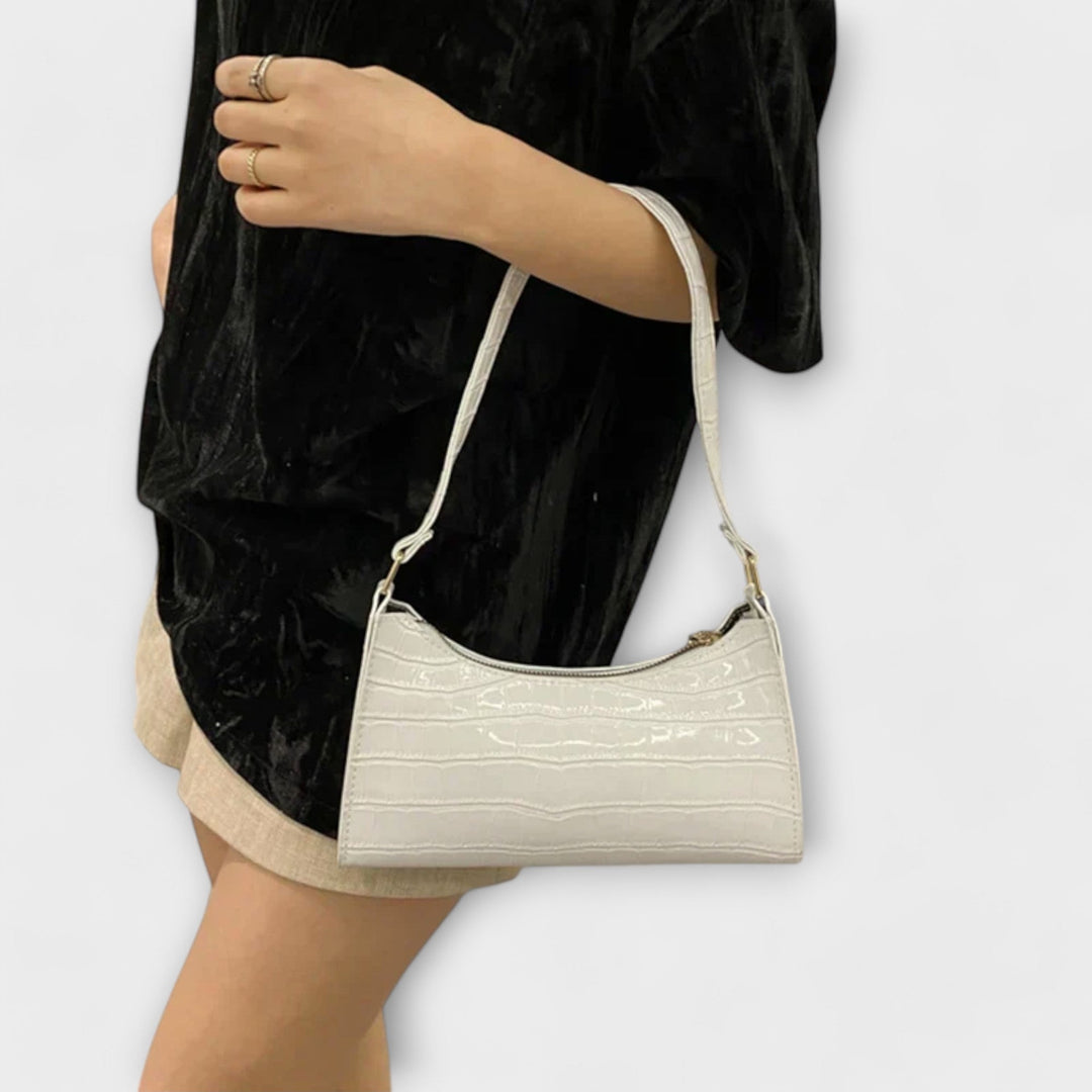Gemma – Shiny Leather Bag