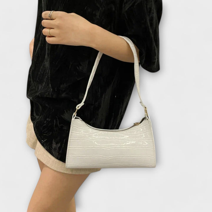 Gemma – Shiny Leather Bag