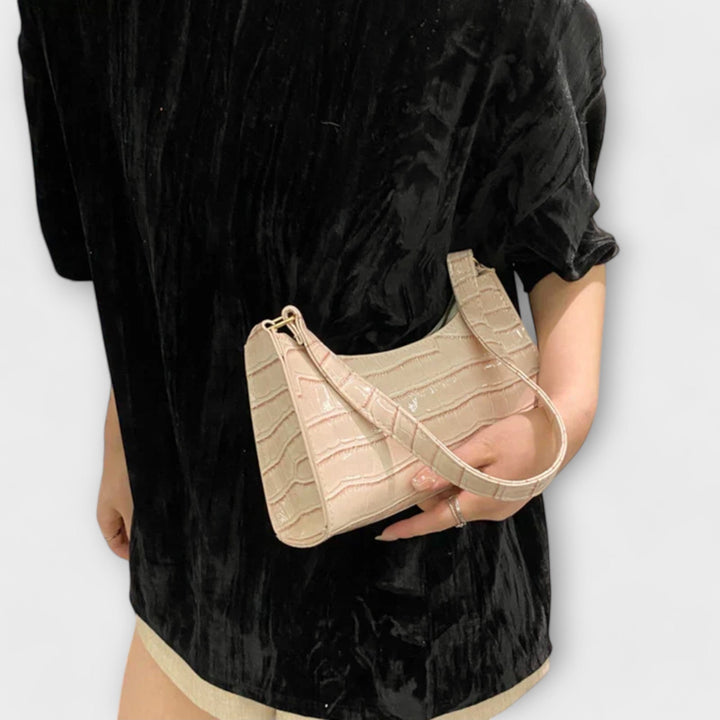 Gemma – Shiny Leather Bag