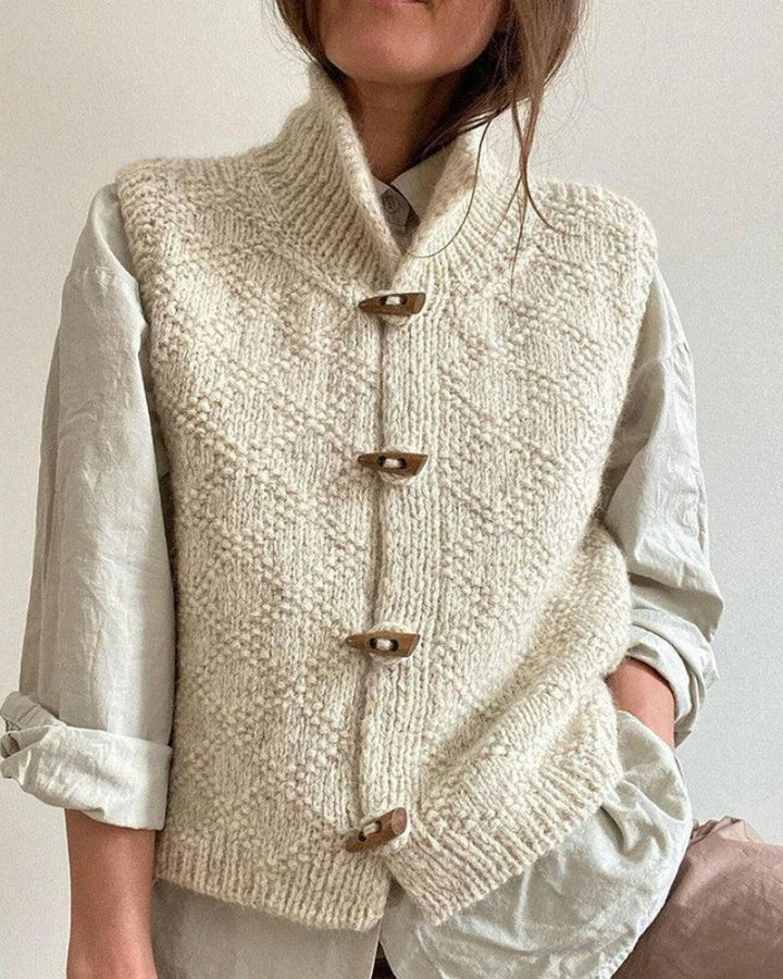 Ivy – Classic Sleeveless Cardigan