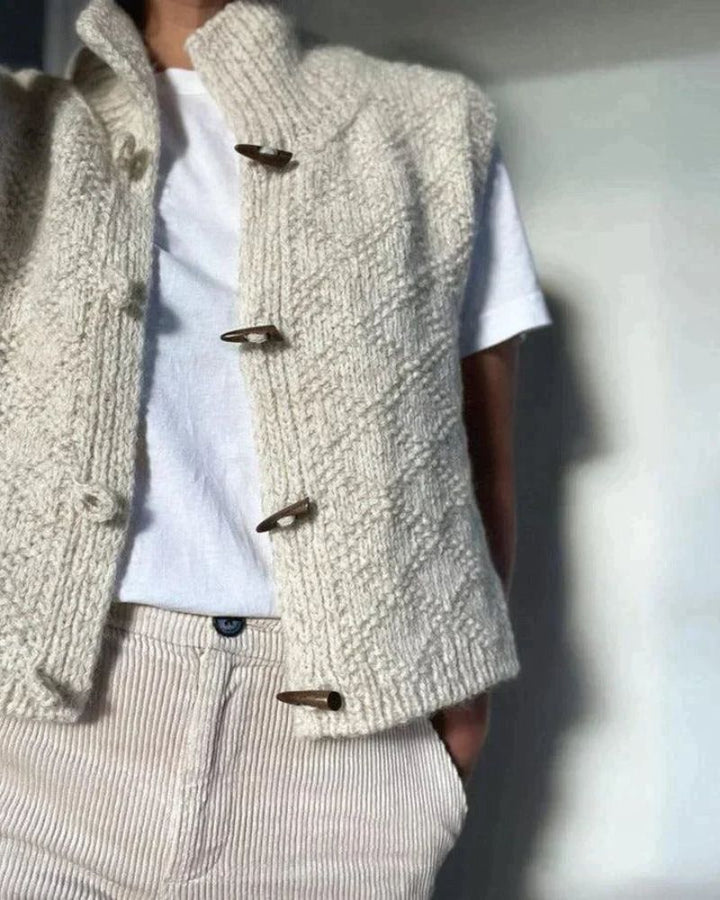 Ivy – Classic Sleeveless Cardigan