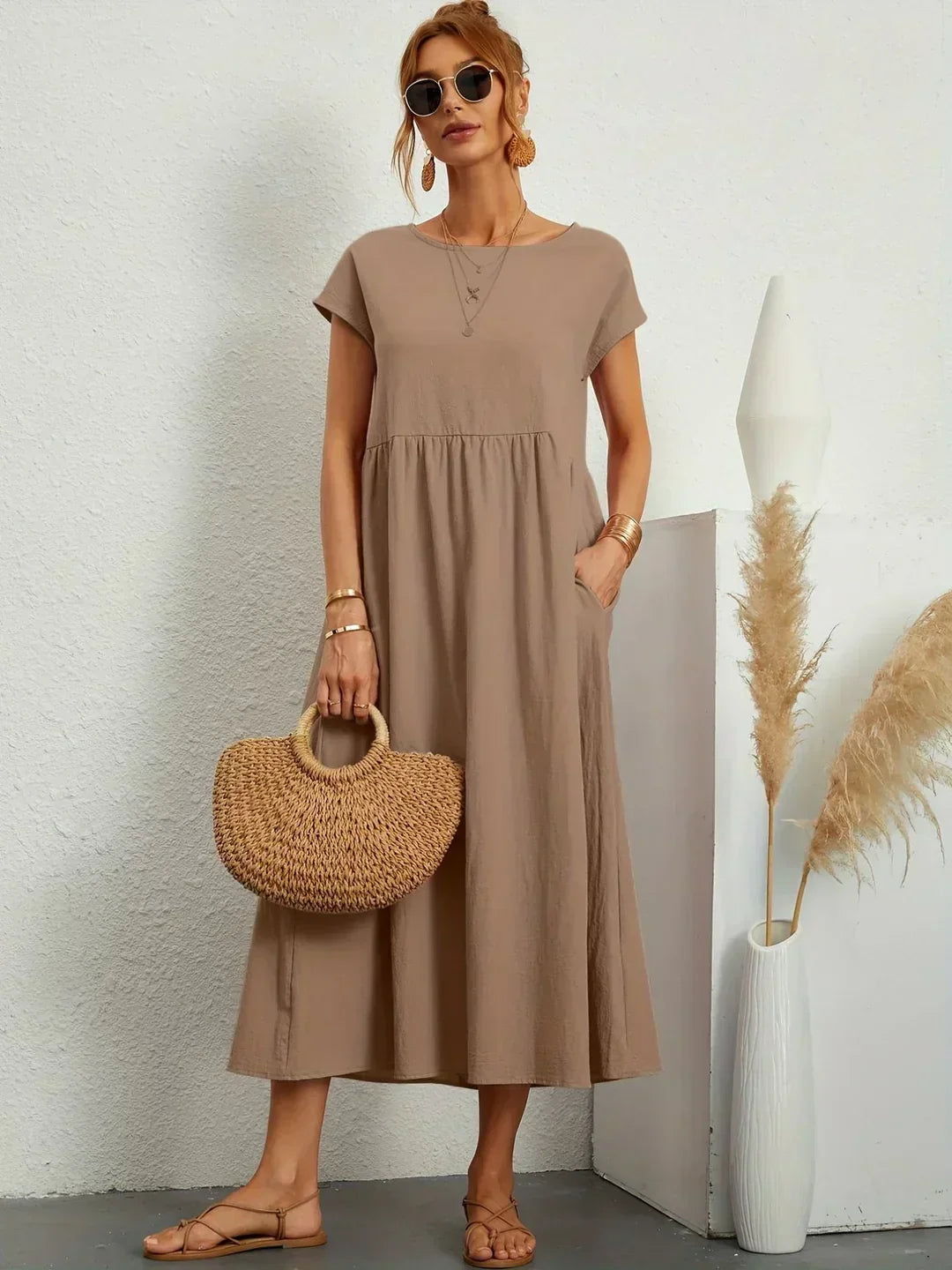 Gabrielle – Flowing Elegant Midi Dress