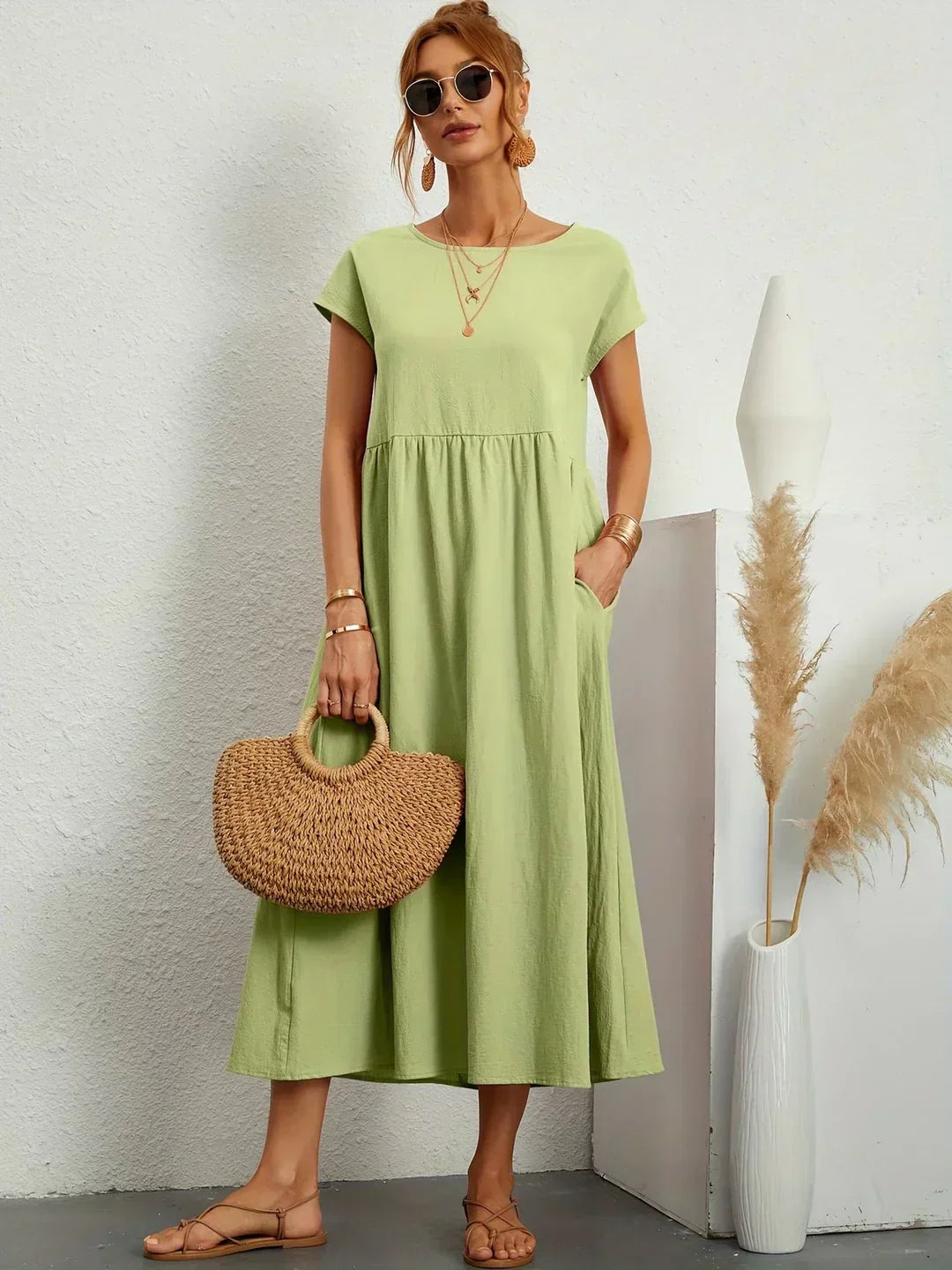 Gabrielle – Flowing Elegant Midi Dress