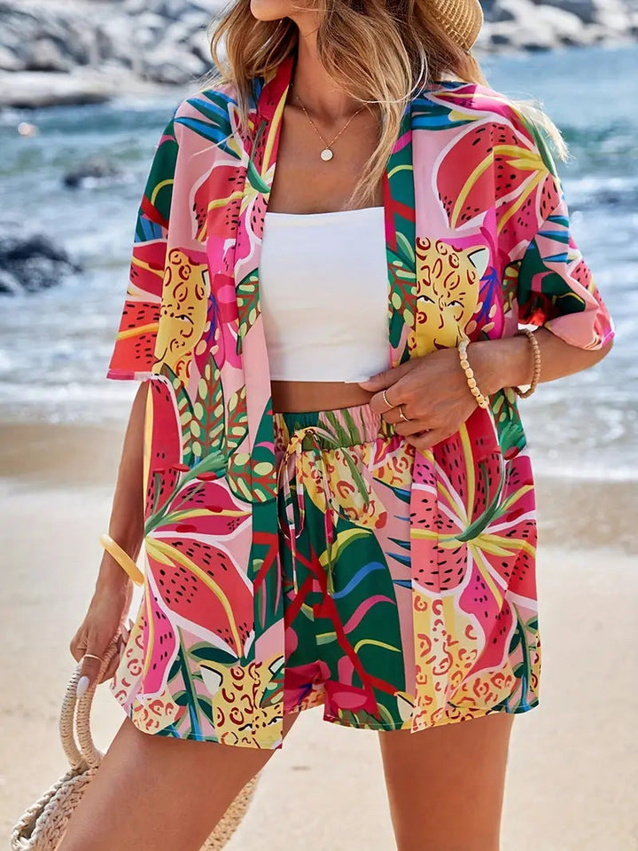 Fannie – Simple Summer Floral Top and Shorts Set