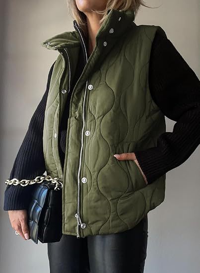 Darcy – Chic Lightweight Button-Up Puffer Vest
