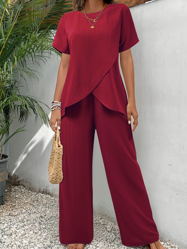 Serena – Relaxed Two-Piece Top and Pants Set