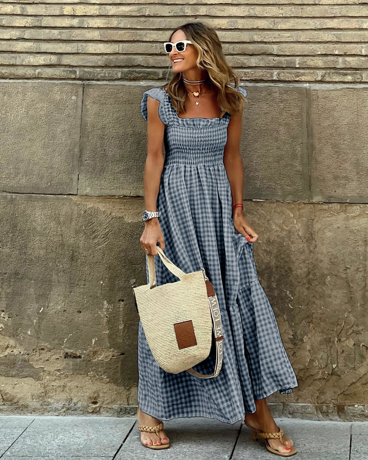 Nancy – Chic Retro Plaid Smocked Dress