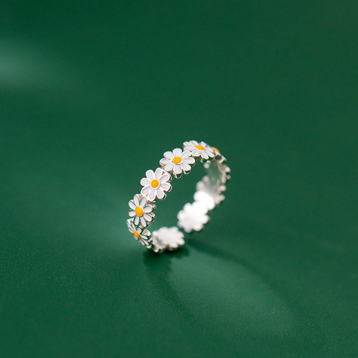 Rena – Silver and Golden Threads Ring