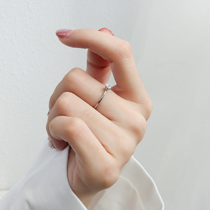 Noelle – Modern Roman Numeral Ring