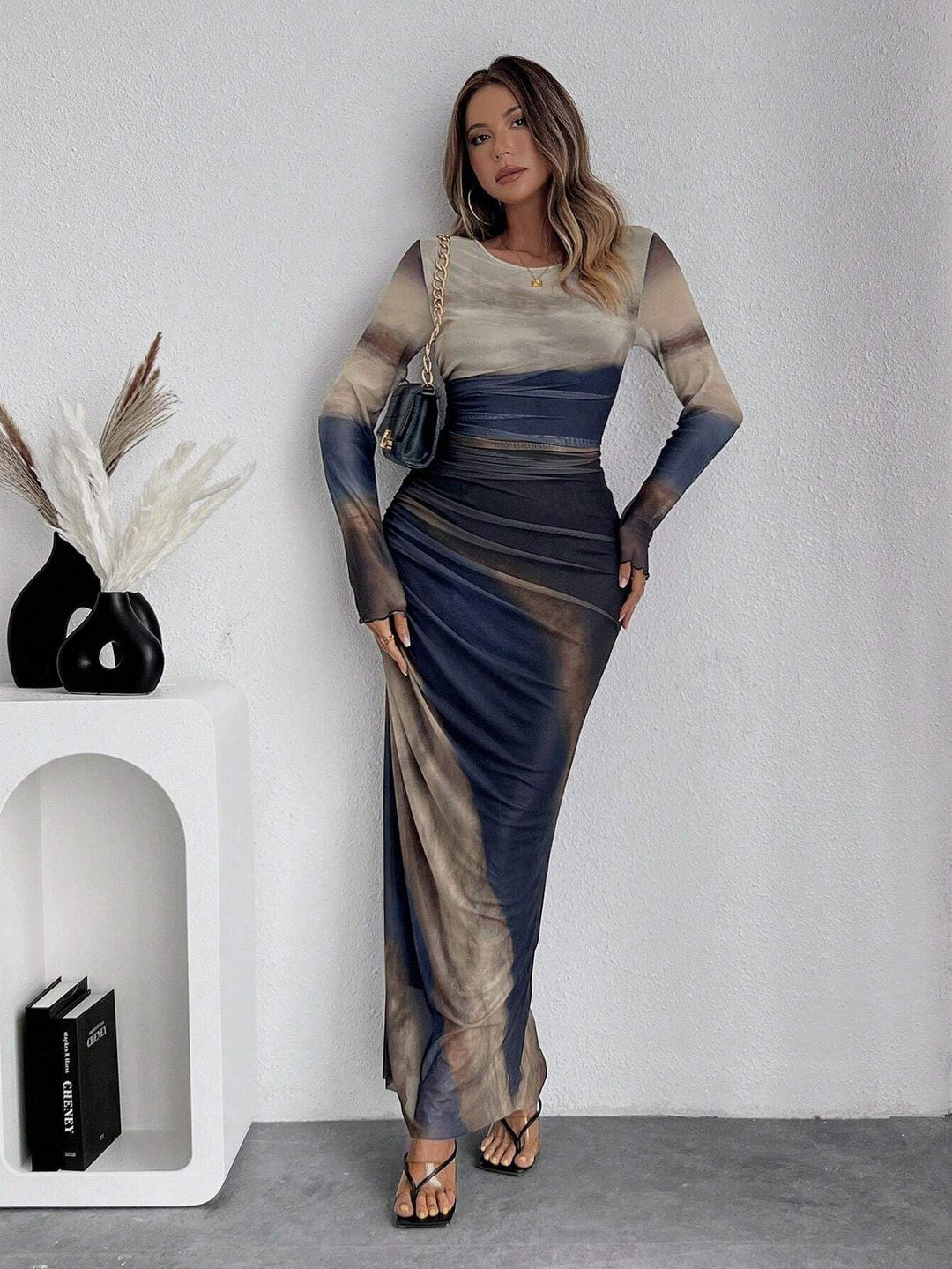 Julia – Comfy Printed Long Sleeve Round Neck Bodycon Maxi Dress