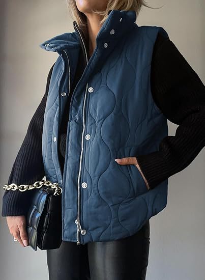 Darcy – Chic Lightweight Button-Up Puffer Vest
