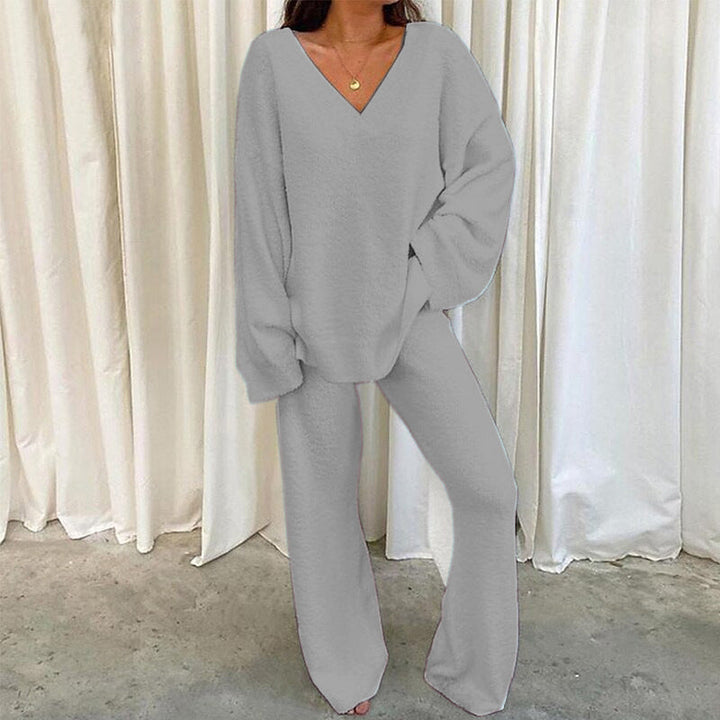 Rebecca – Soft Chunky V-Neck Top and Wide Leg Pants Lounge Set