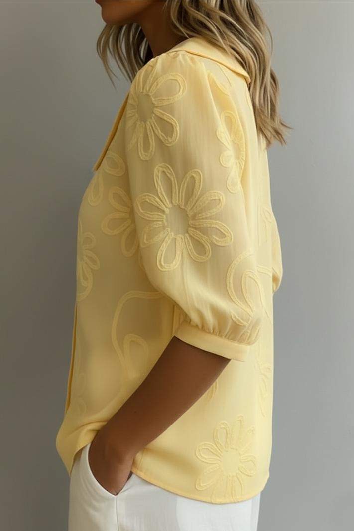 Sandra – Elegant Floral Blouse