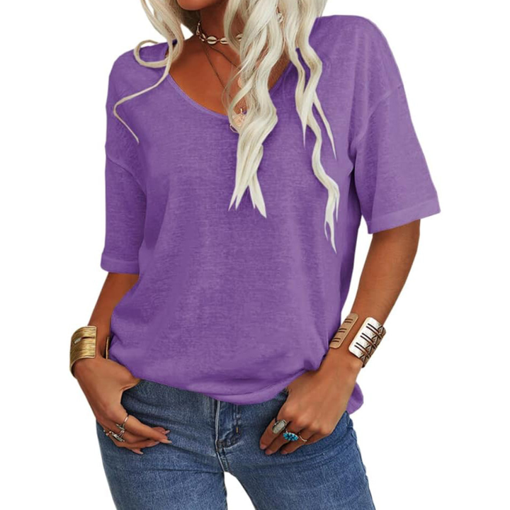 Katie – Relaxed V-Neck Essential Tee