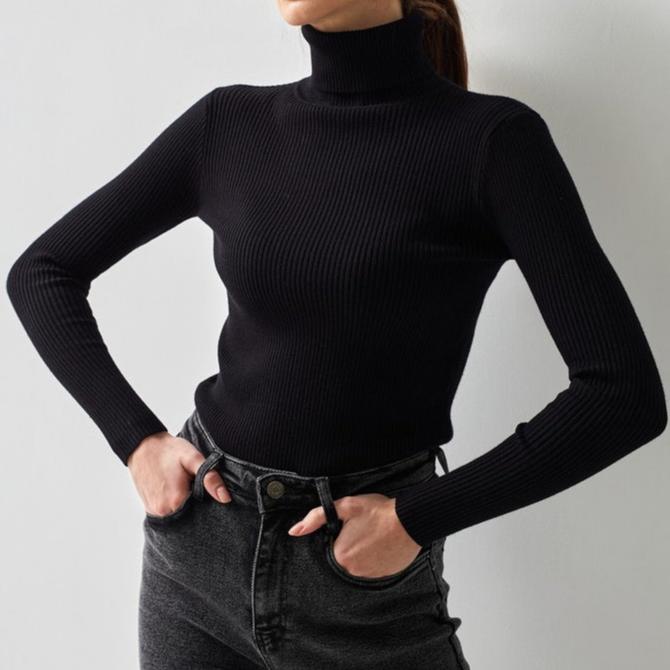 Josie – Casual Round Neck Long Sleeve Sweater