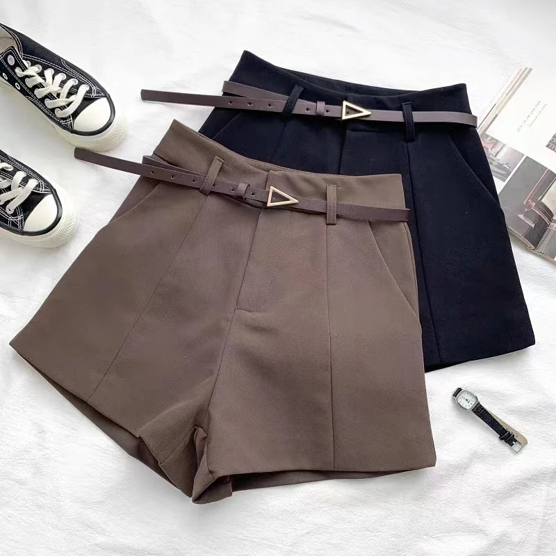 Isobel – Sleek High-Waist Shorts