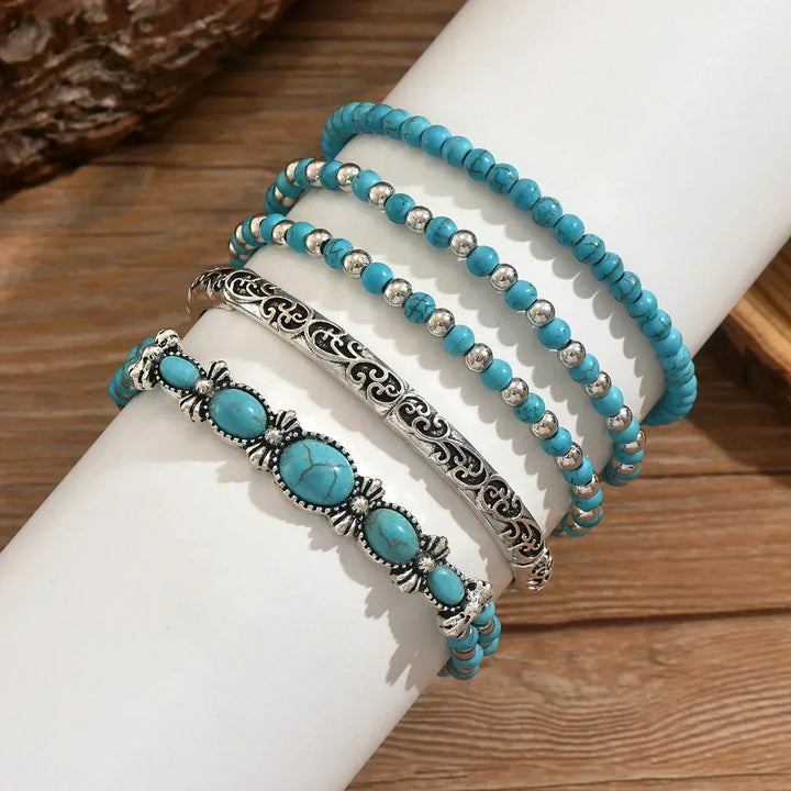 Rayna – Chic Asymmetric Statement Bangle