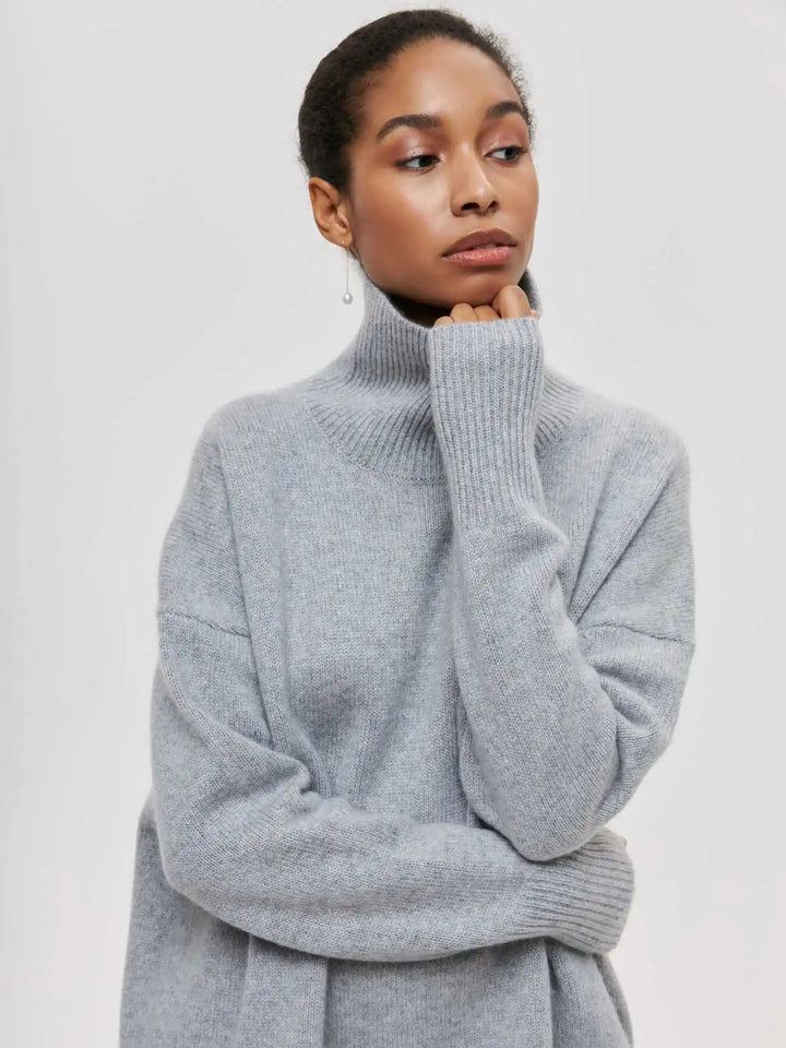 Cheryl – Elegant Turtleneck Sweater