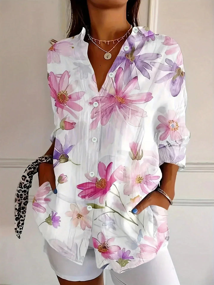 Dorothy – Colourful Blouse with Playful Print