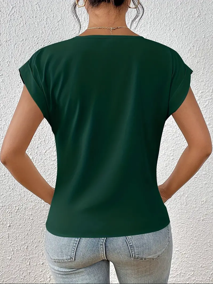 Deirdre – Stylish V-Neck Top