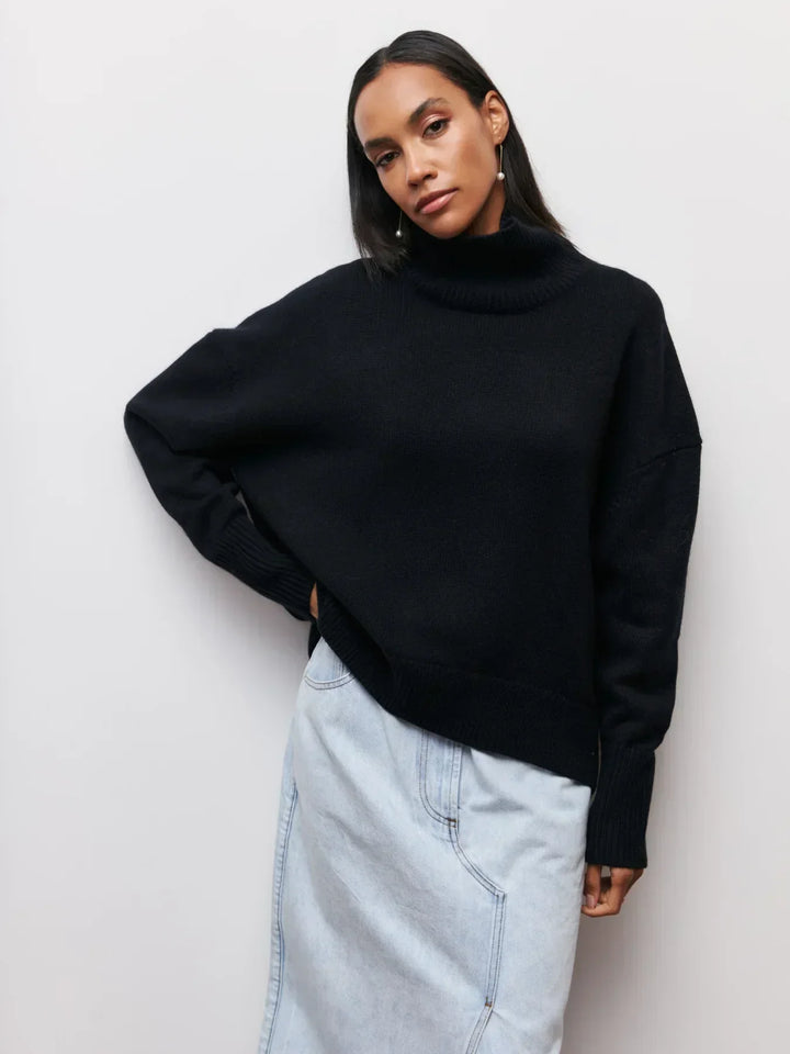 Cheryl – Elegant Turtleneck Sweater