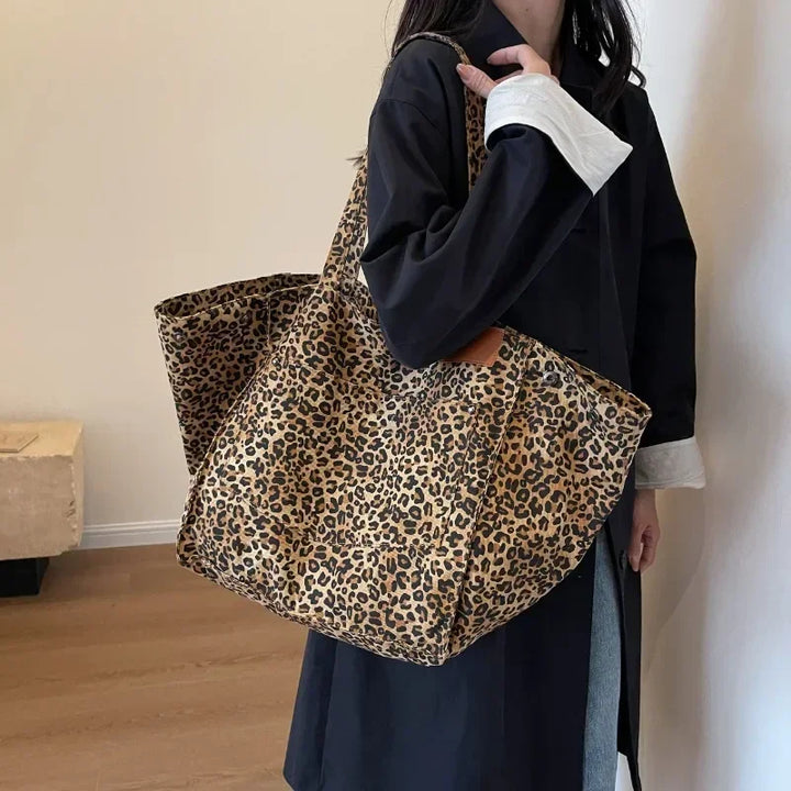 Betty – Effortless Chic Leopard Tote Bag