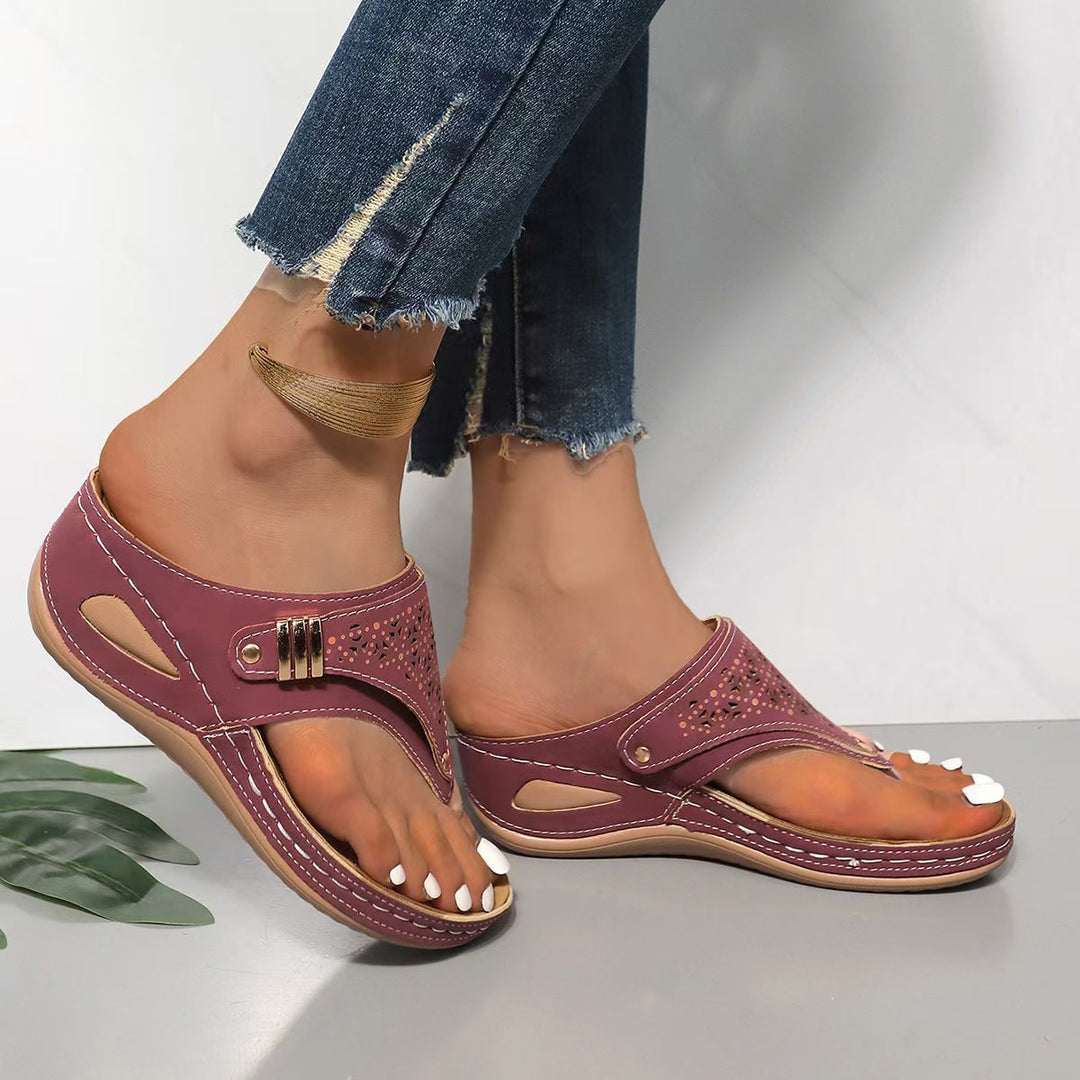 Emma – Wedge Toe-Loop Comfort Sandals