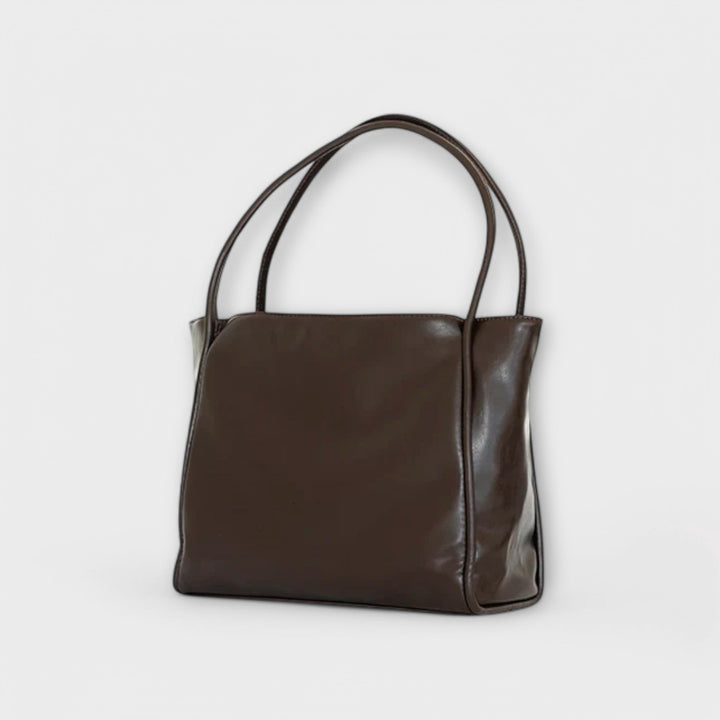 Hilda – Classic Blair Style