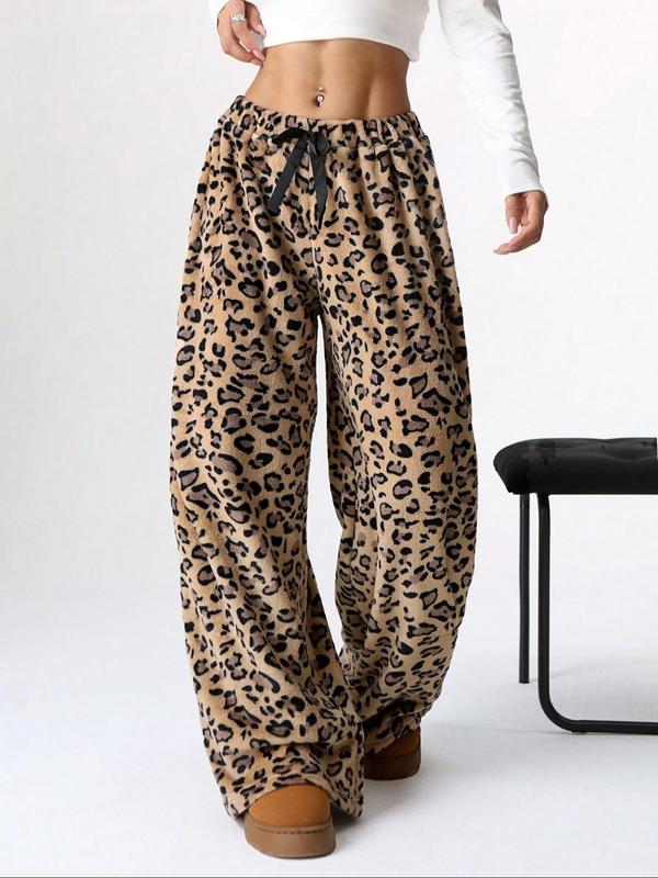 Amber – Comfortable Plaid Straight Trousers for Cold Weather