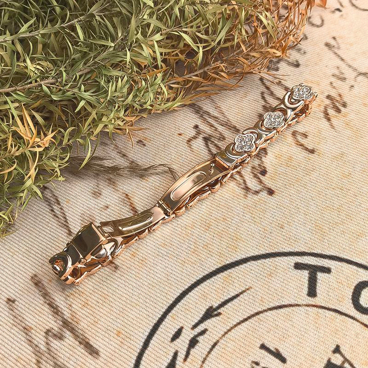 Romy – Crystal Drop Earrings in Gold and Silver