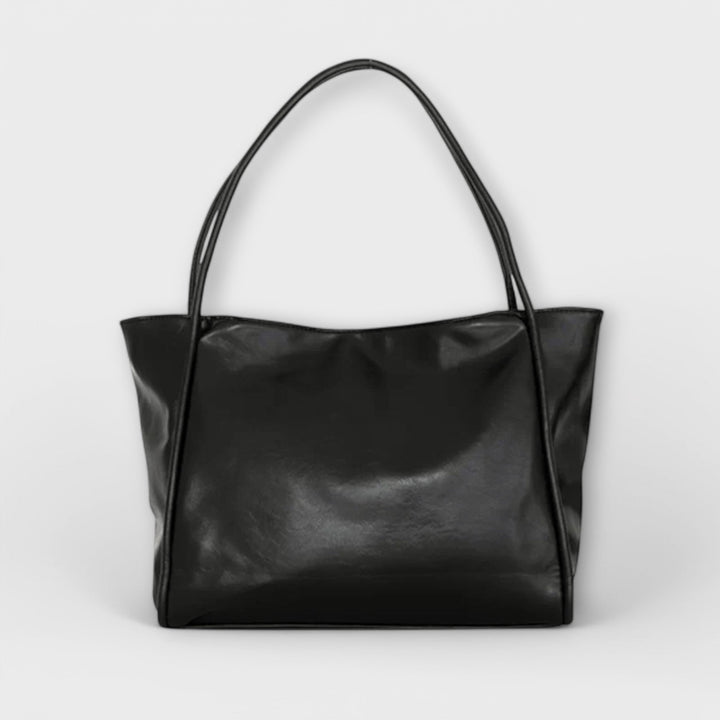 Hilda – Classic Blair Style