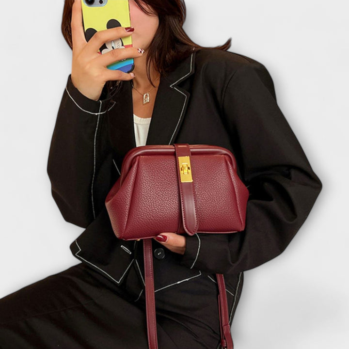 Pamela – Retro Style Handbag